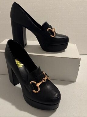 NWOB Sheln Women’s Platform Metal Decor Loafers Black Size 10